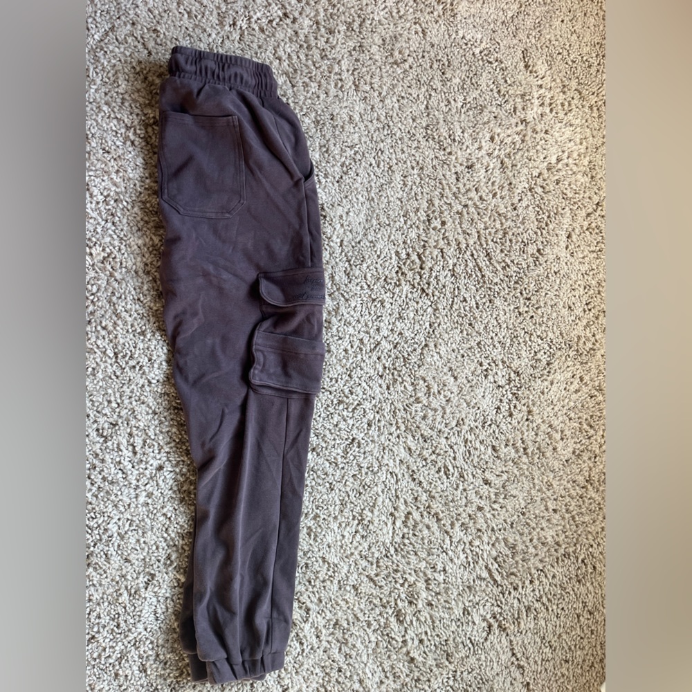 Young La Joggers size S